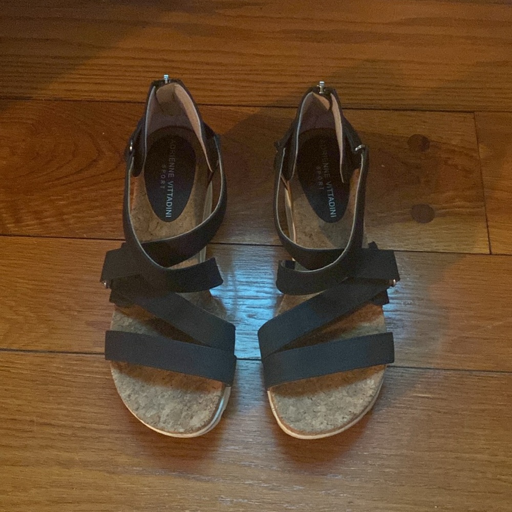 Adrienne Vittadini Black Strappy Sandals